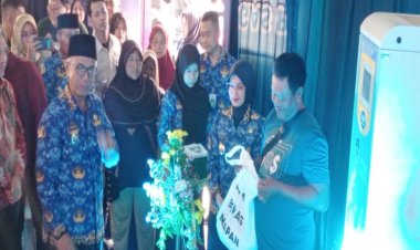 Wali Kota Kediri Launching Program ATM Beras Mapan Serentak di Balai Kelurahan Semampir